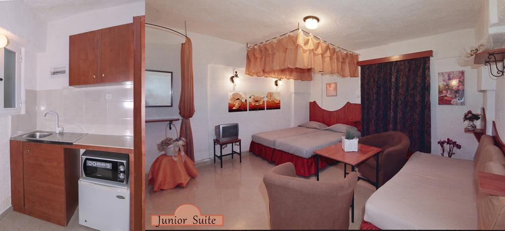 Siagas Beach Hotel Агии Теодори Стая снимка