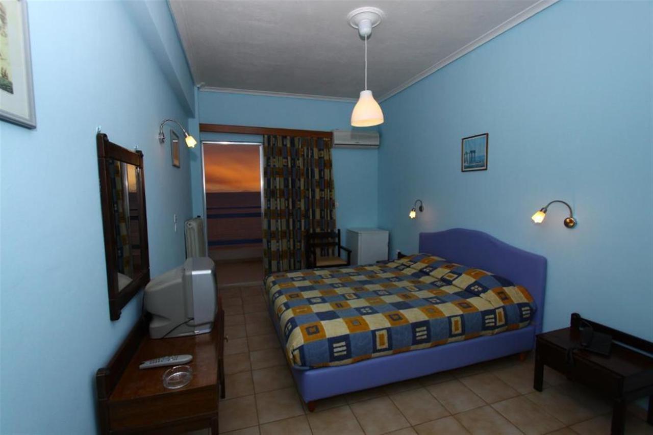 Siagas Beach Hotel Агии Теодори Екстериор снимка