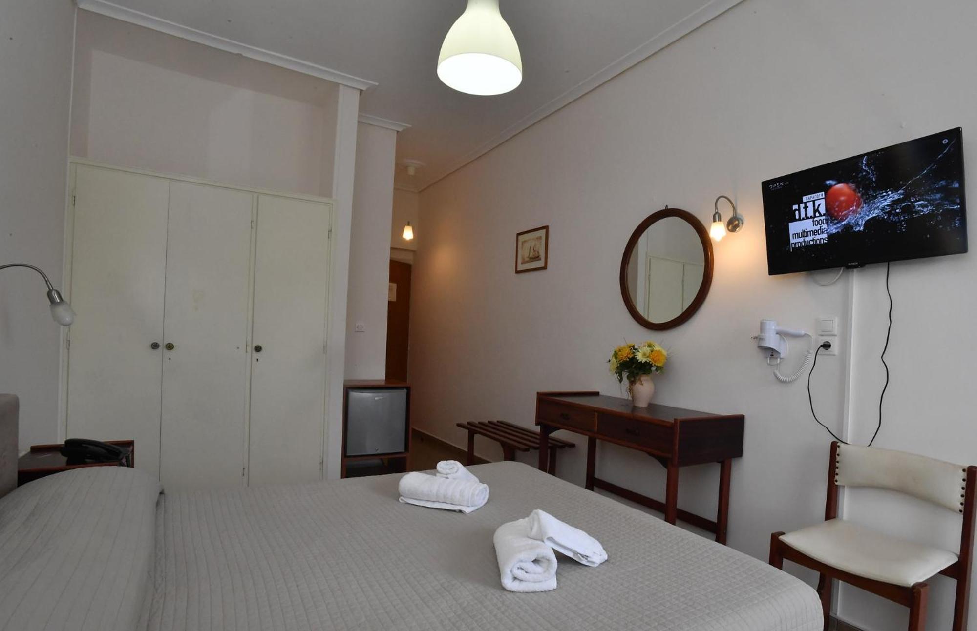 Siagas Beach Hotel Агии Теодори Екстериор снимка